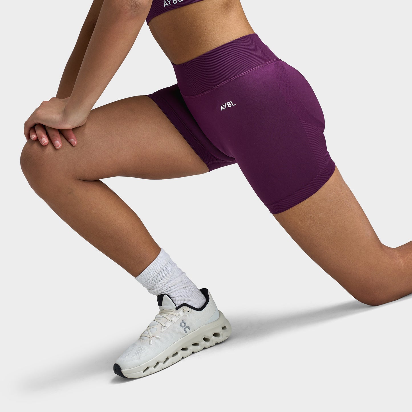 AYBL Women's Adapt Seamless Shorts / Midnight Plum