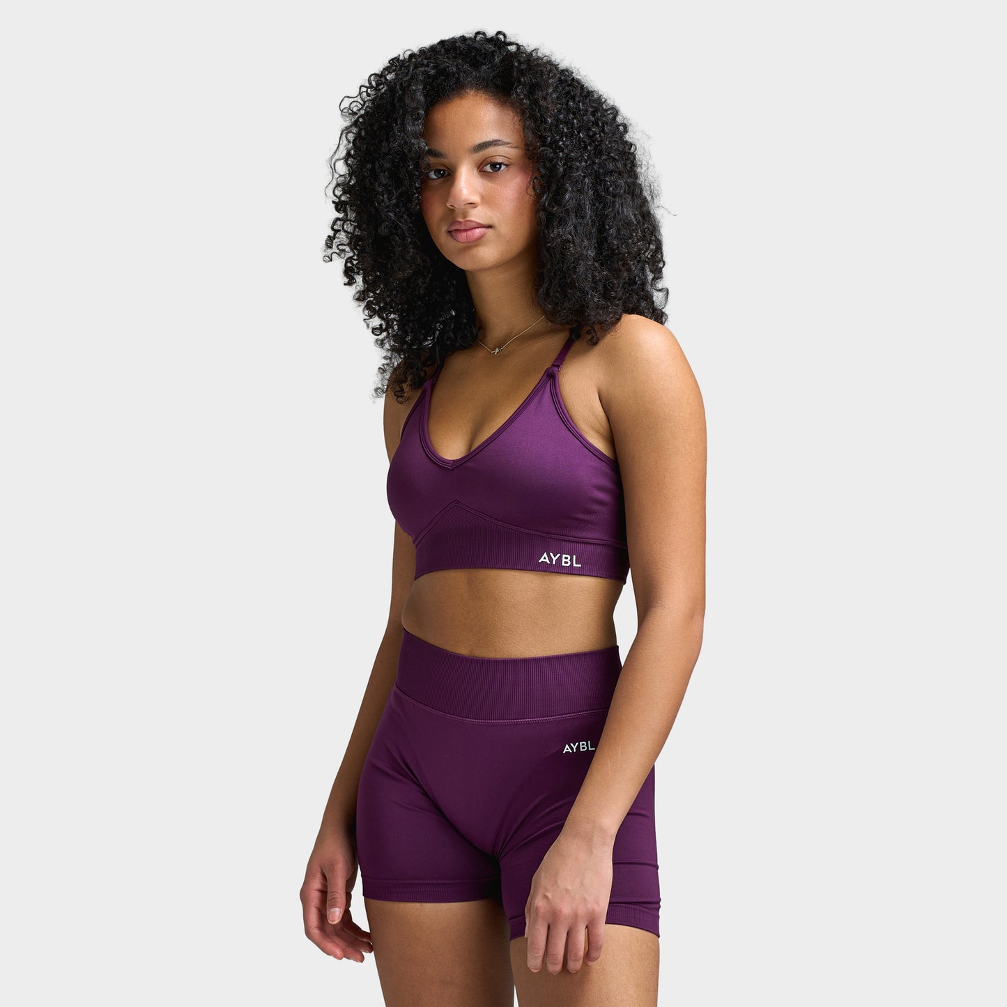 AYBL Women's Adapt Seamless Sports Bra / Midnight Plum