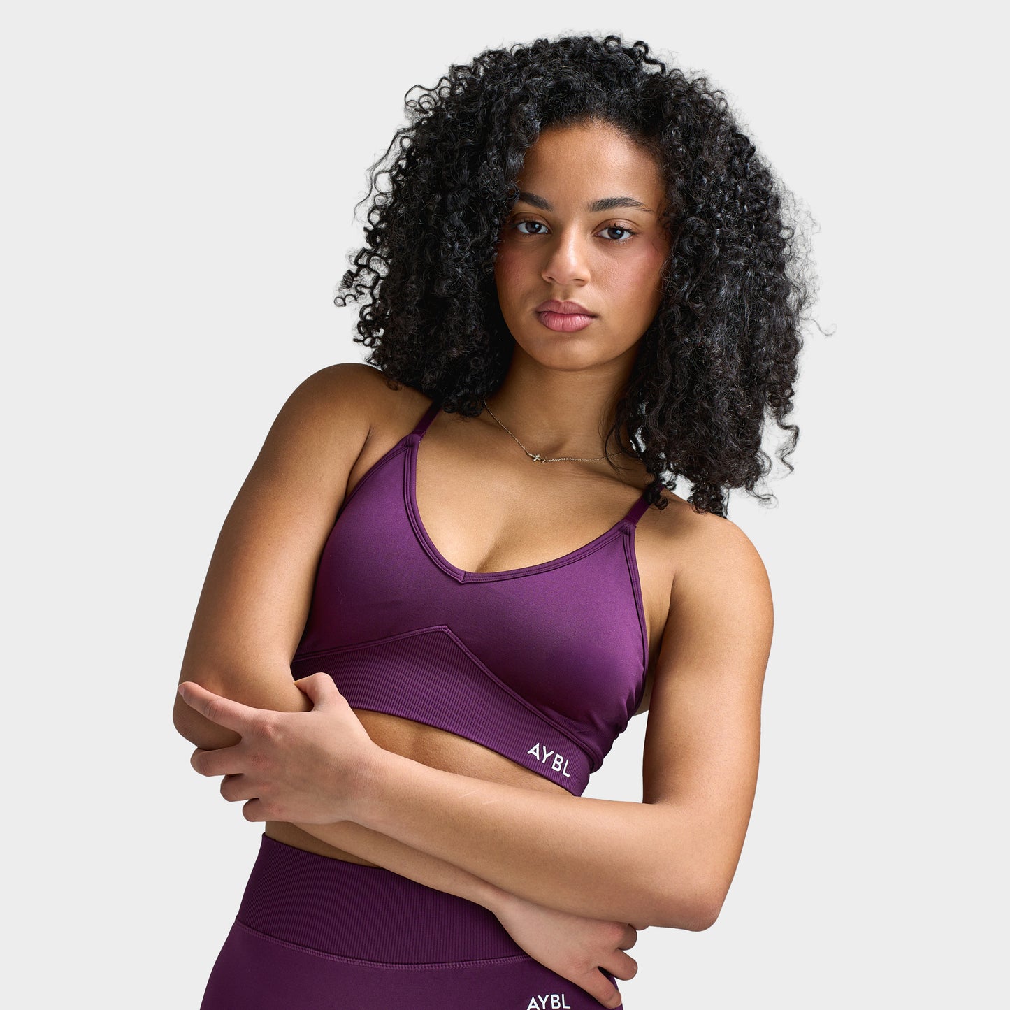 AYBL Women's Adapt Seamless Sports Bra / Midnight Plum