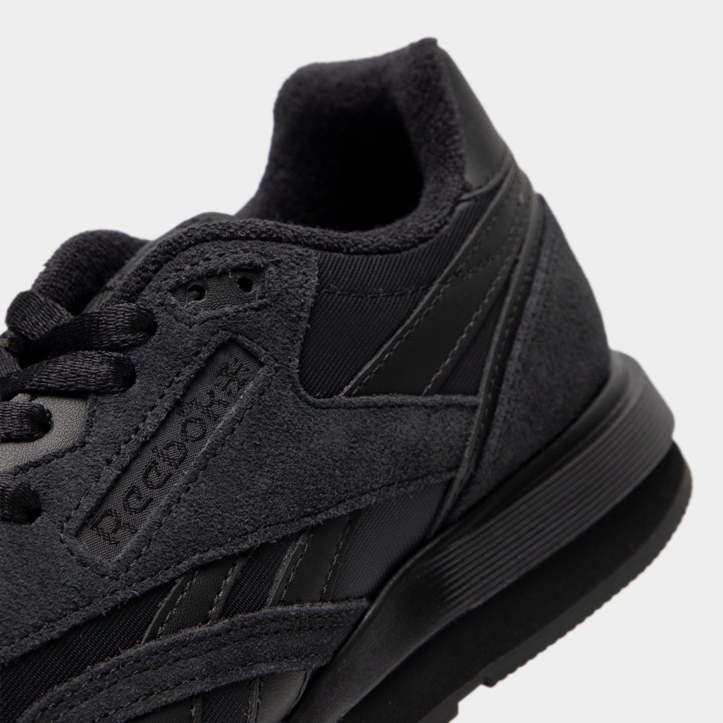 Reebok Classique Line Nylon Black / Black