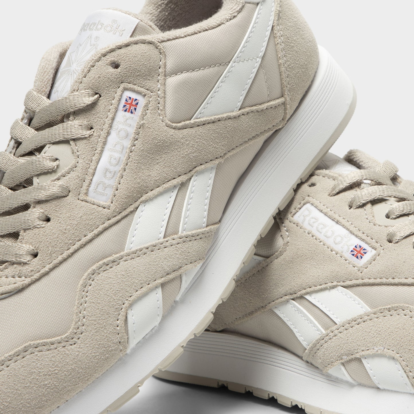 Reebok CL Nylon Gris / Blanc