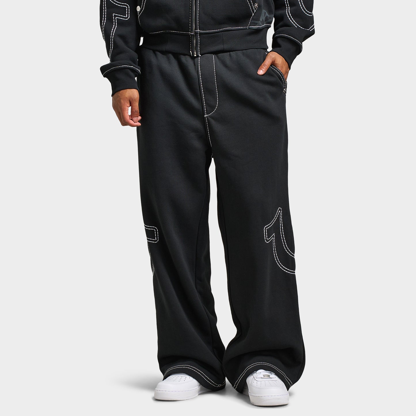 True Religion Baggy Big T Sweatpants / Jet Black