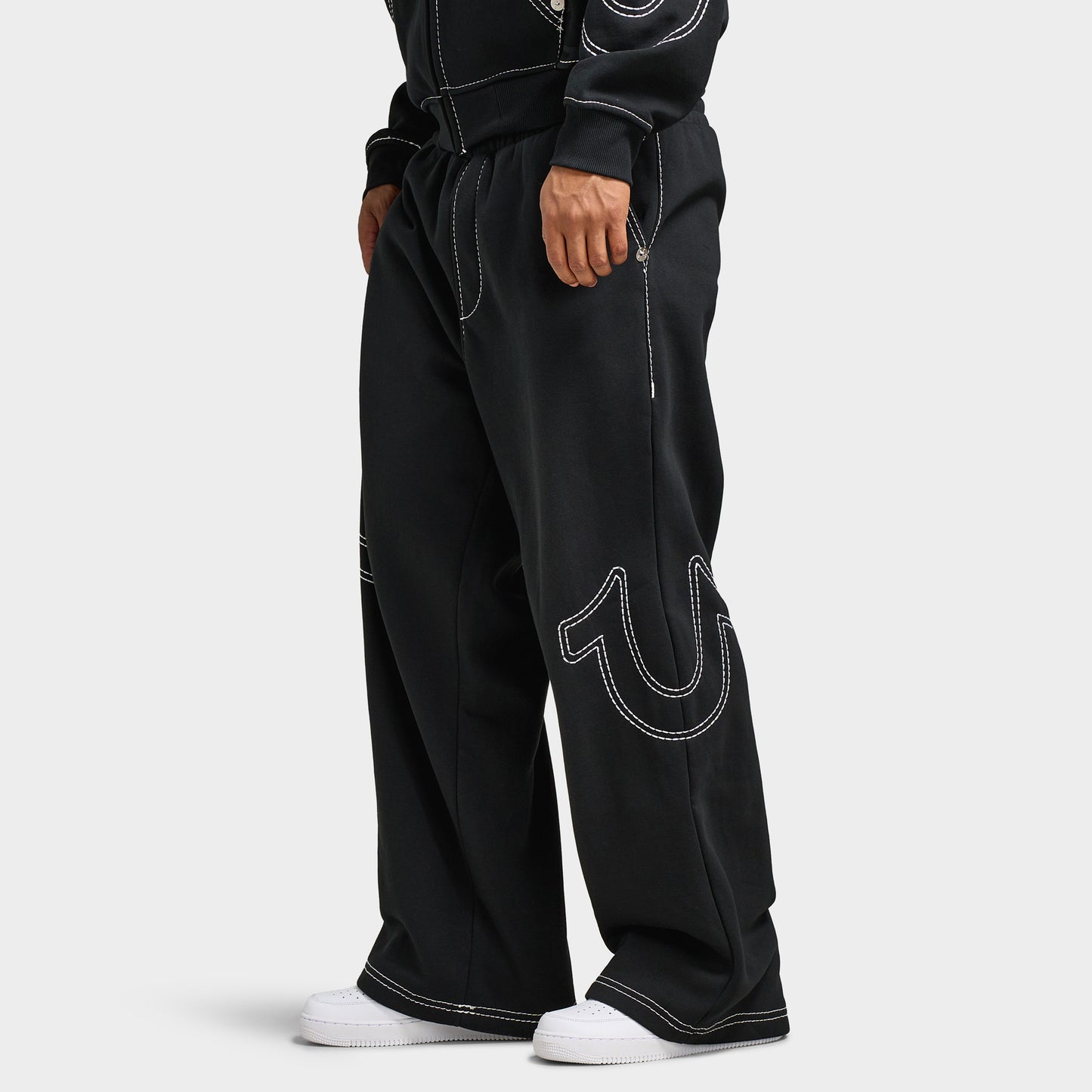 True Religion Baggy Big T Sweatpants / Jet Black