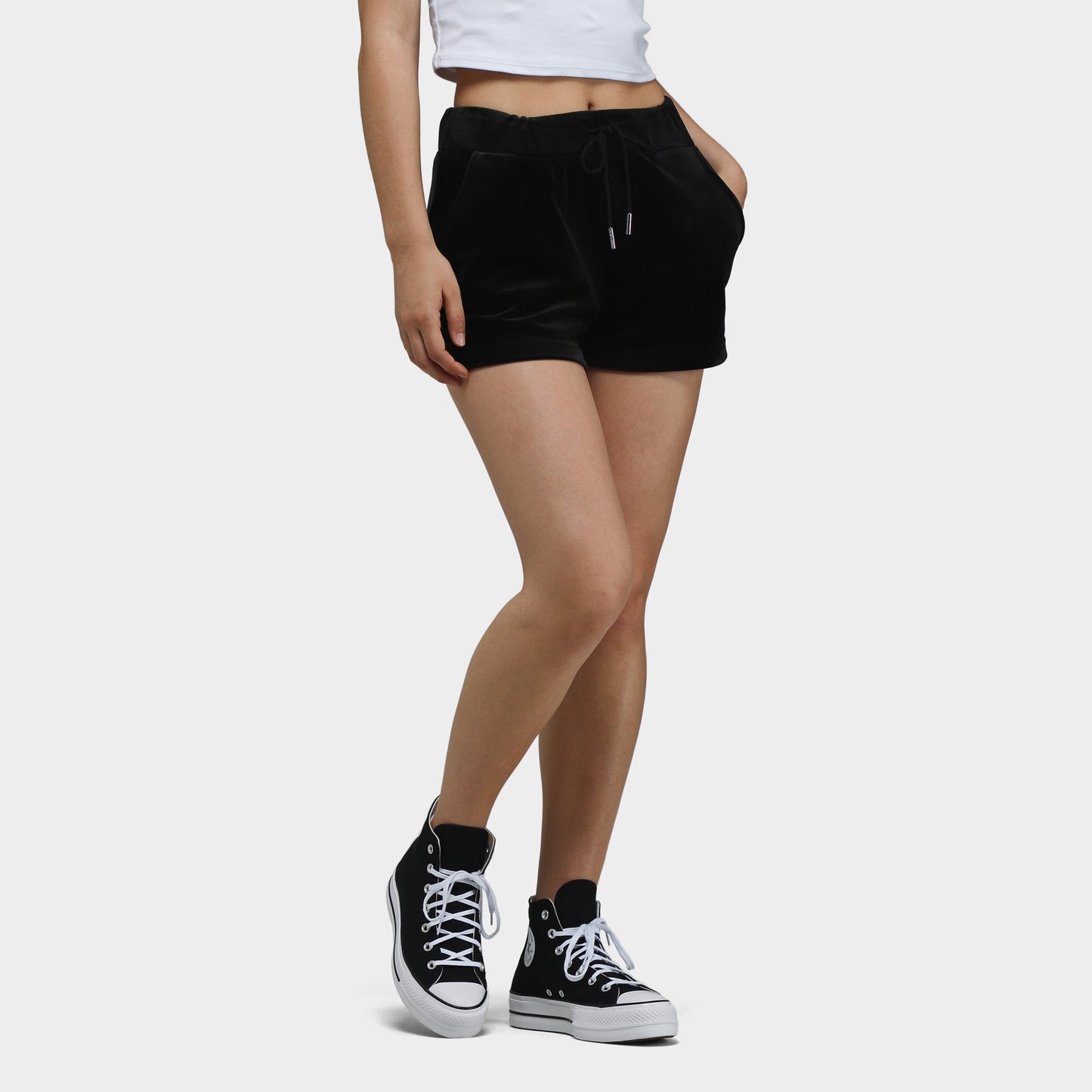 Juicy Couture Femme Classique Short Velour avec Back Bling / Liquorice