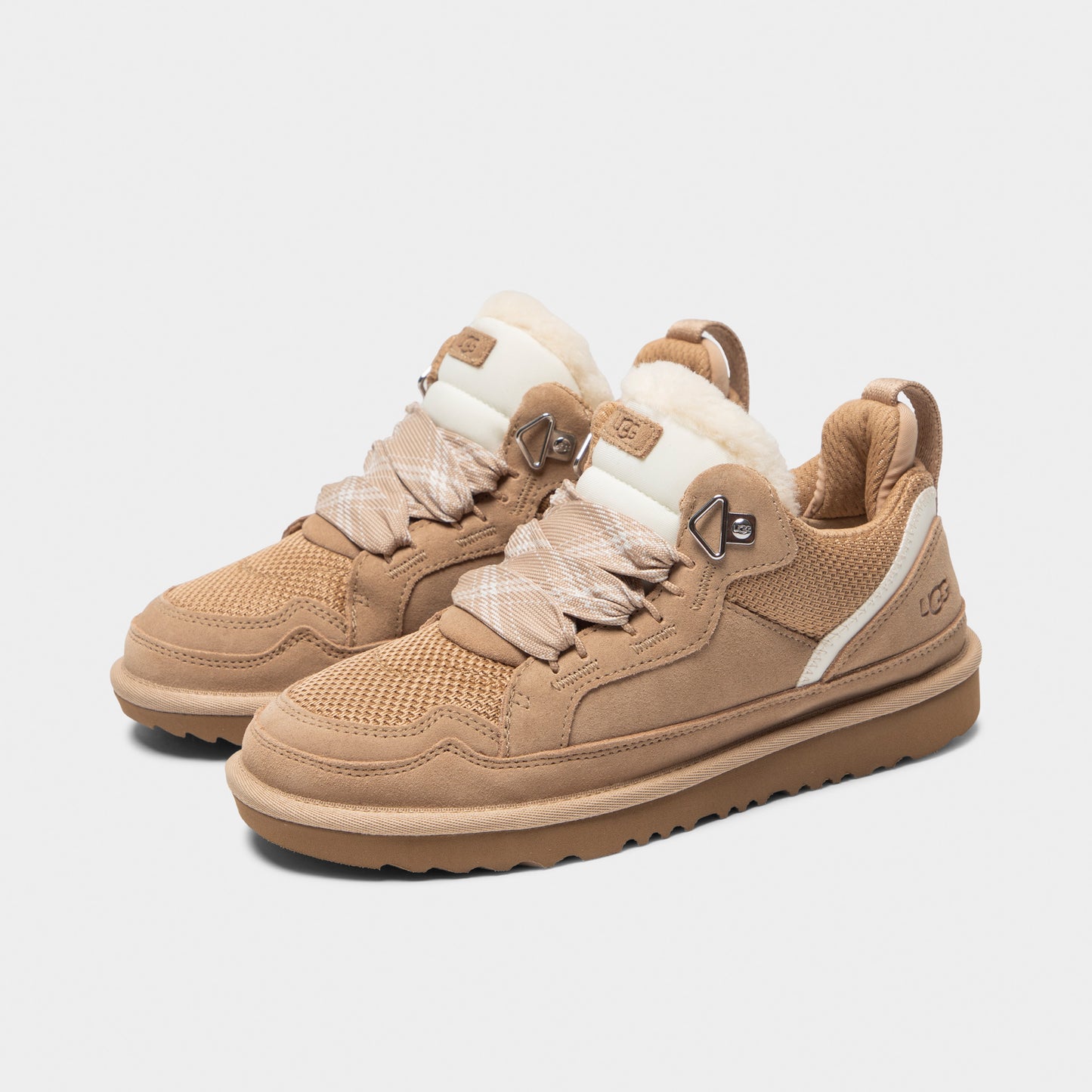 UGG Juniors' Lowmel / Sand