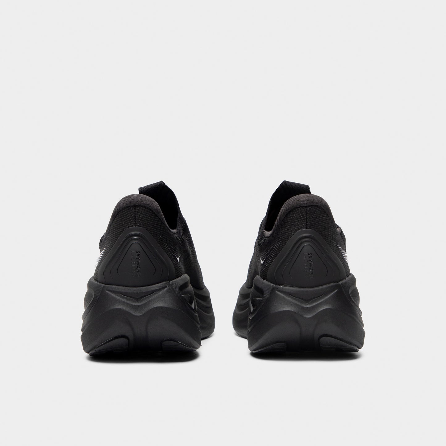 Hoka Skyward Laceless Black / Black