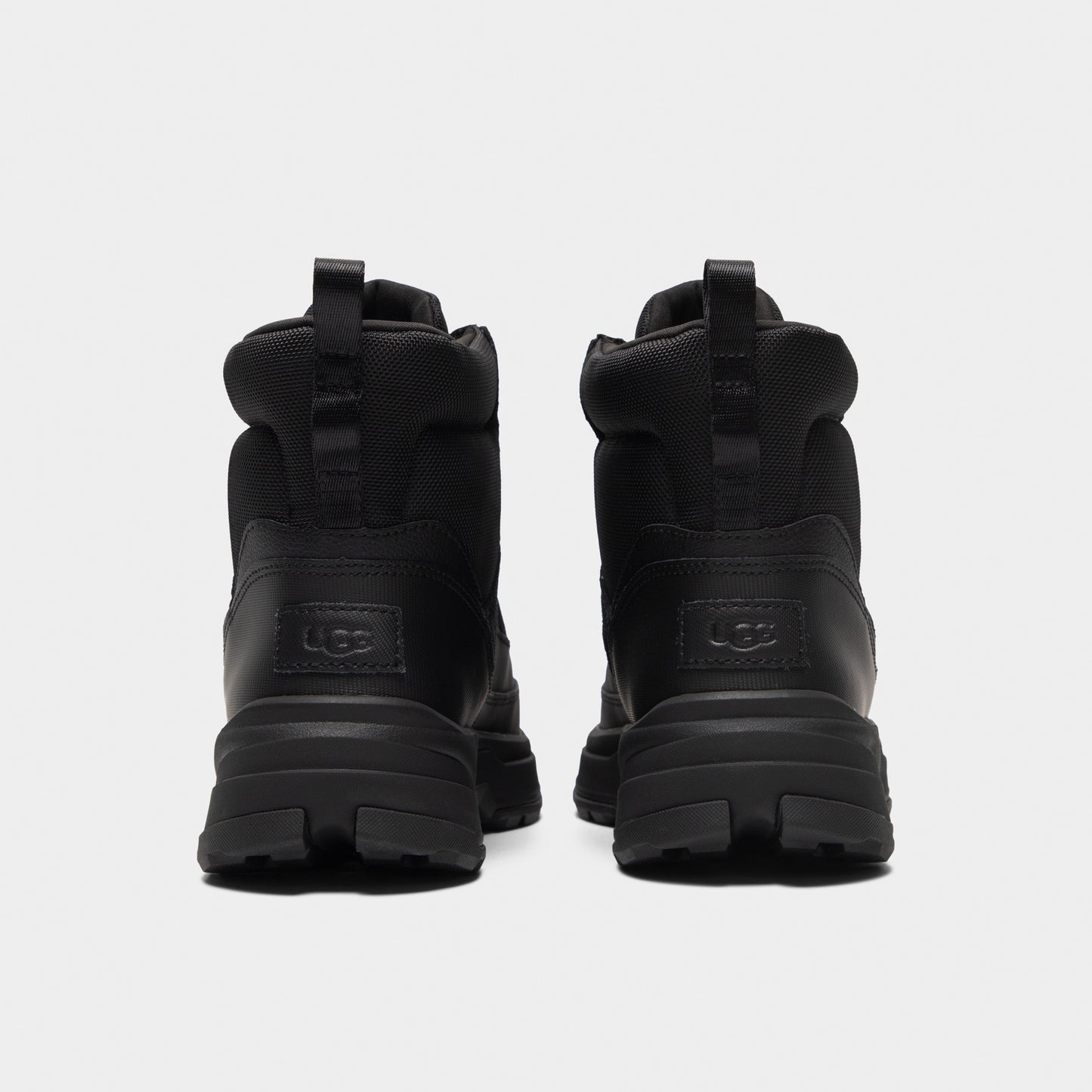 UGG Truckee Black / Black