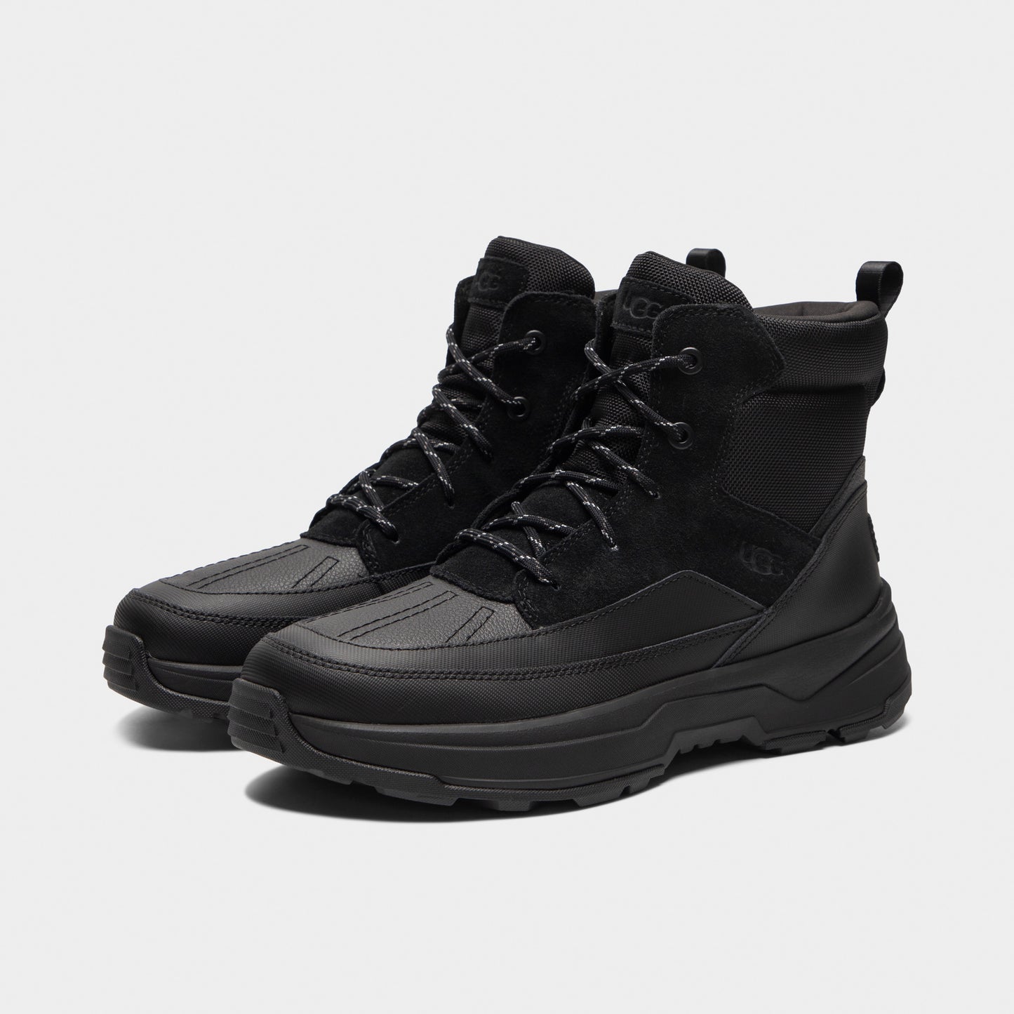 UGG Truckee Black / Black