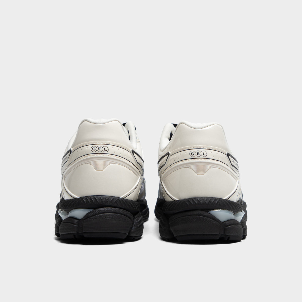ASICS GEL-CUMULUS 16 Blanc / Crème