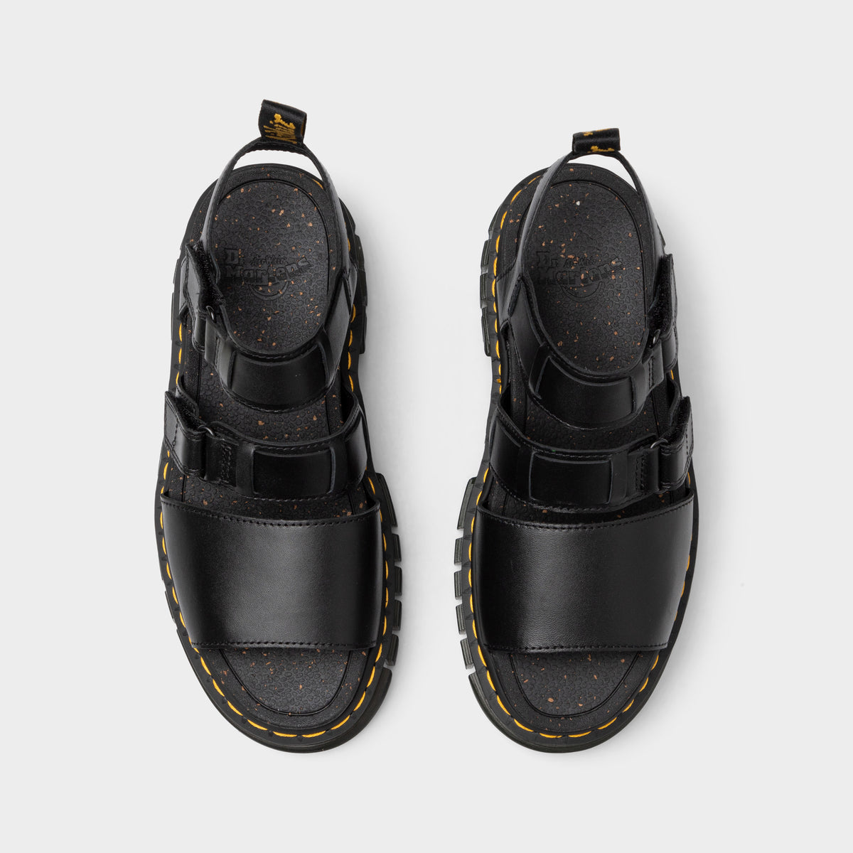 Dr. Martens Femmes Ricki Nappa Lux à 3 bandes Sandale / Noir