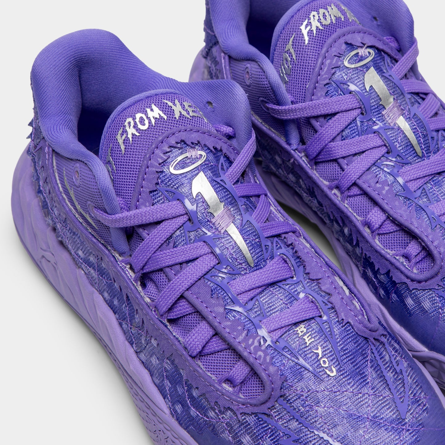 PUMA Juniors' MB.05 LO / Purple