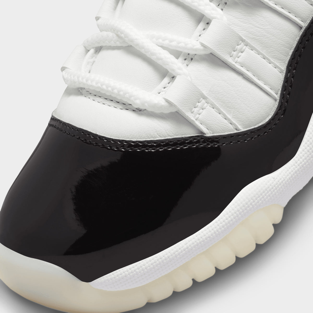 Jordan 11 retro concord black hot sale