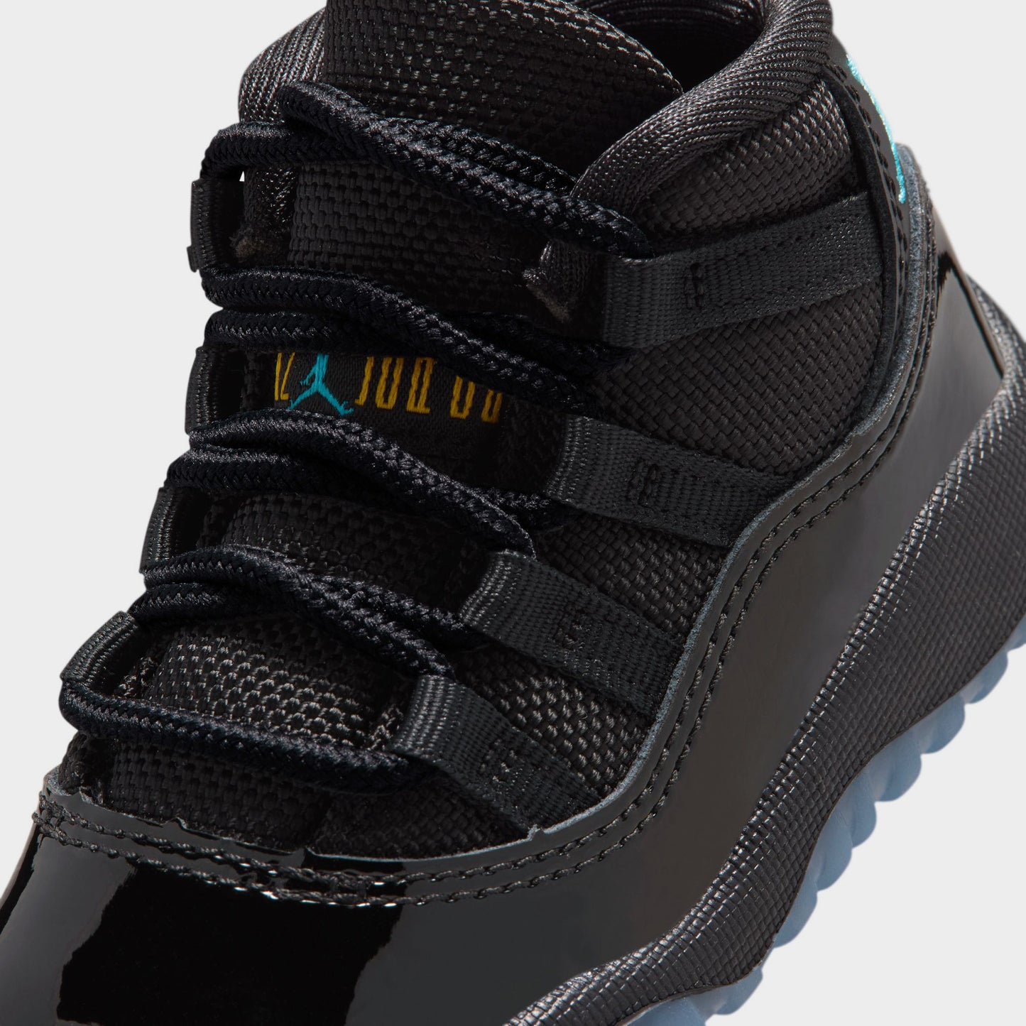 Jordan 11 Retro TD Black / Gamma Blue - Black