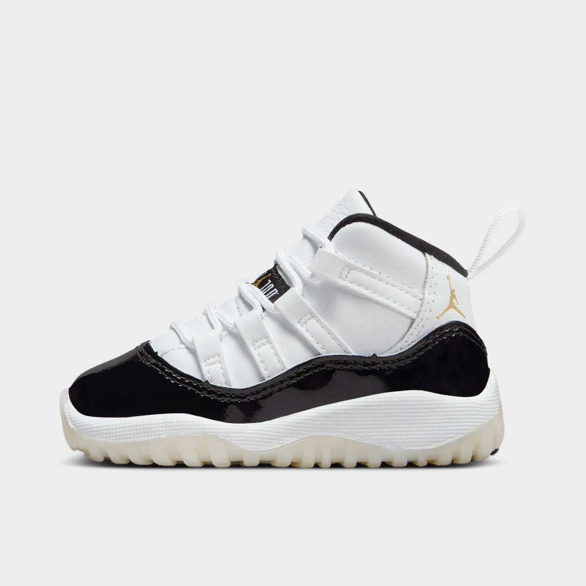 Jordan black and white retro 11 sale