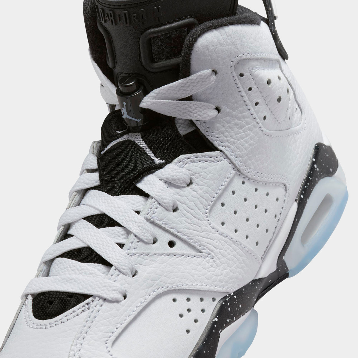 Jordan retro 6 all black best sale