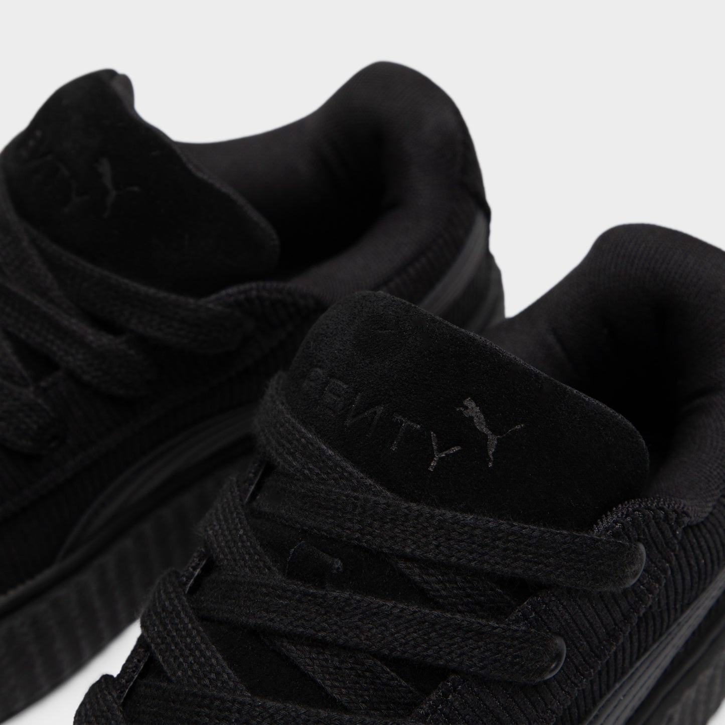 FENTY x PUMA Women's Creeper Phatty Corduroy Black / Gold