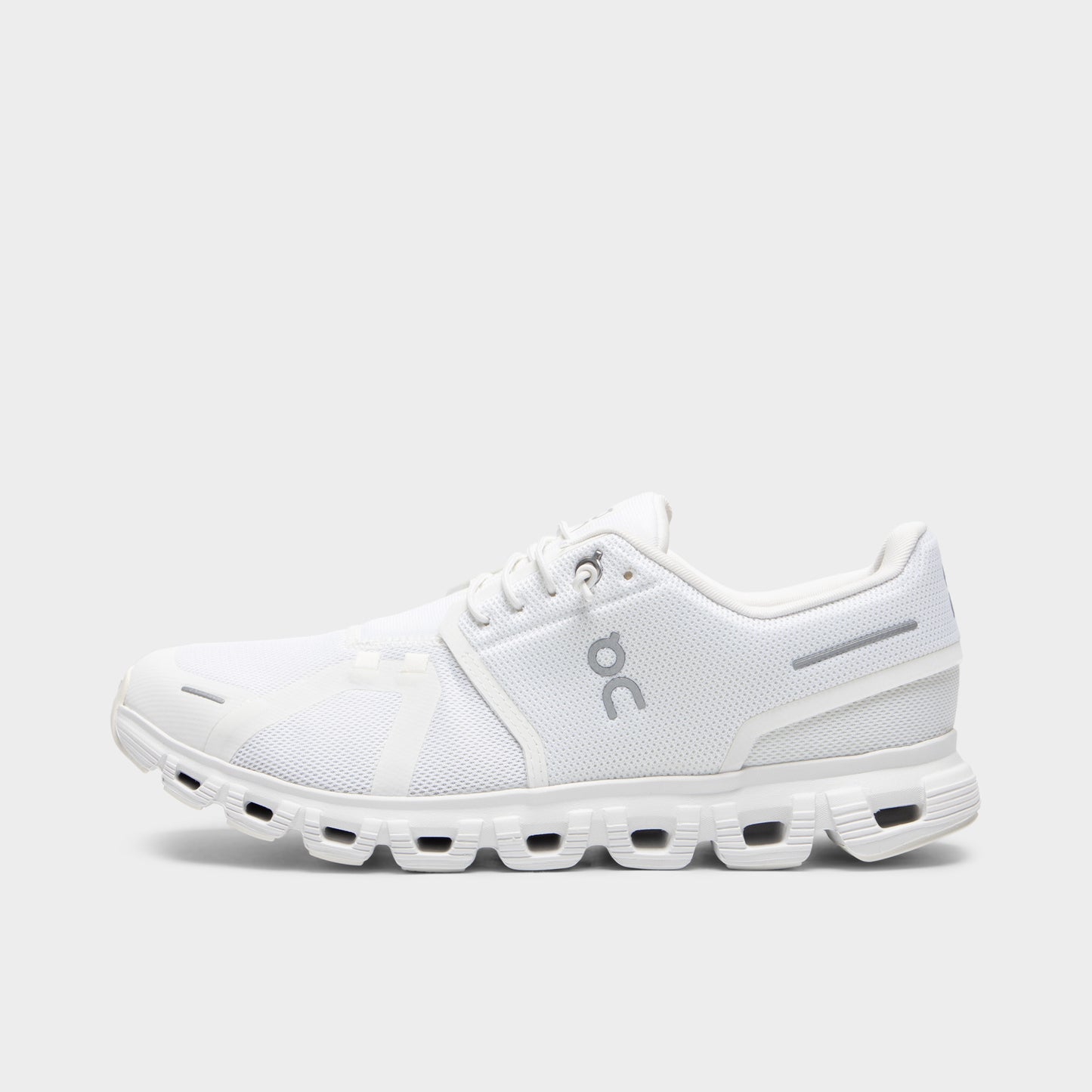 On Cloud 6 M White / White