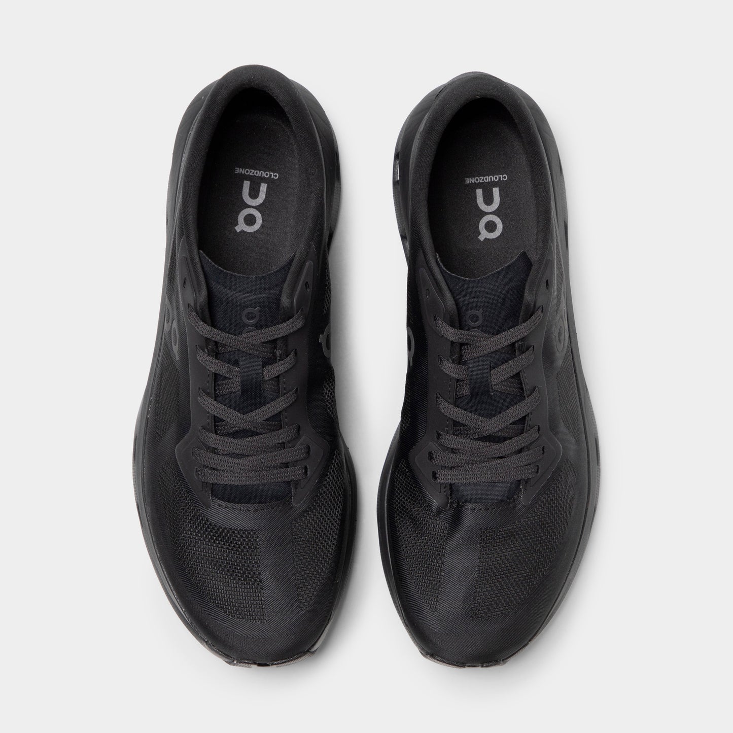 On Cloudzone Black / Black