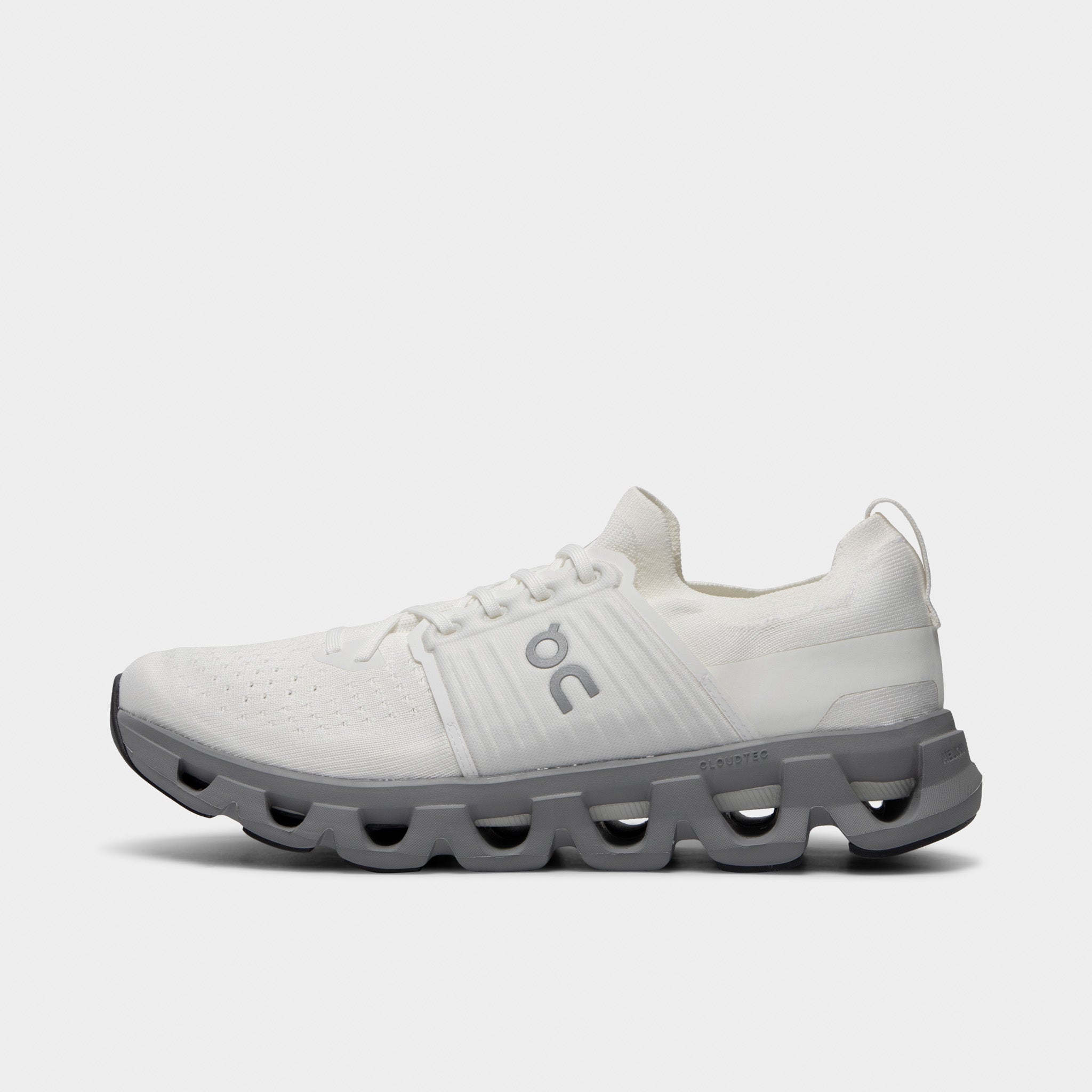 3MF10131154_on_cloudswift_4_iv