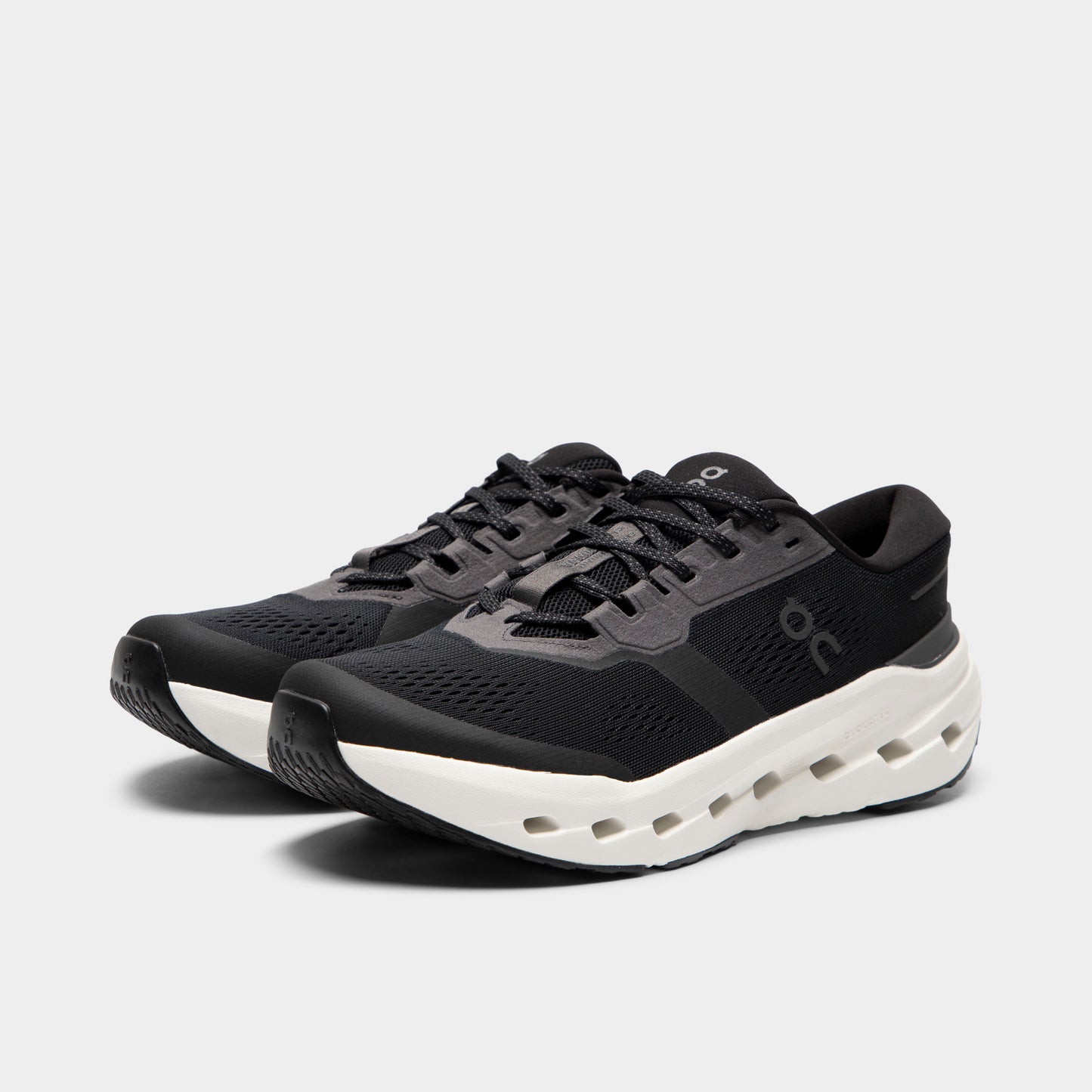 On Cloudrunner 3 Black / Ivory