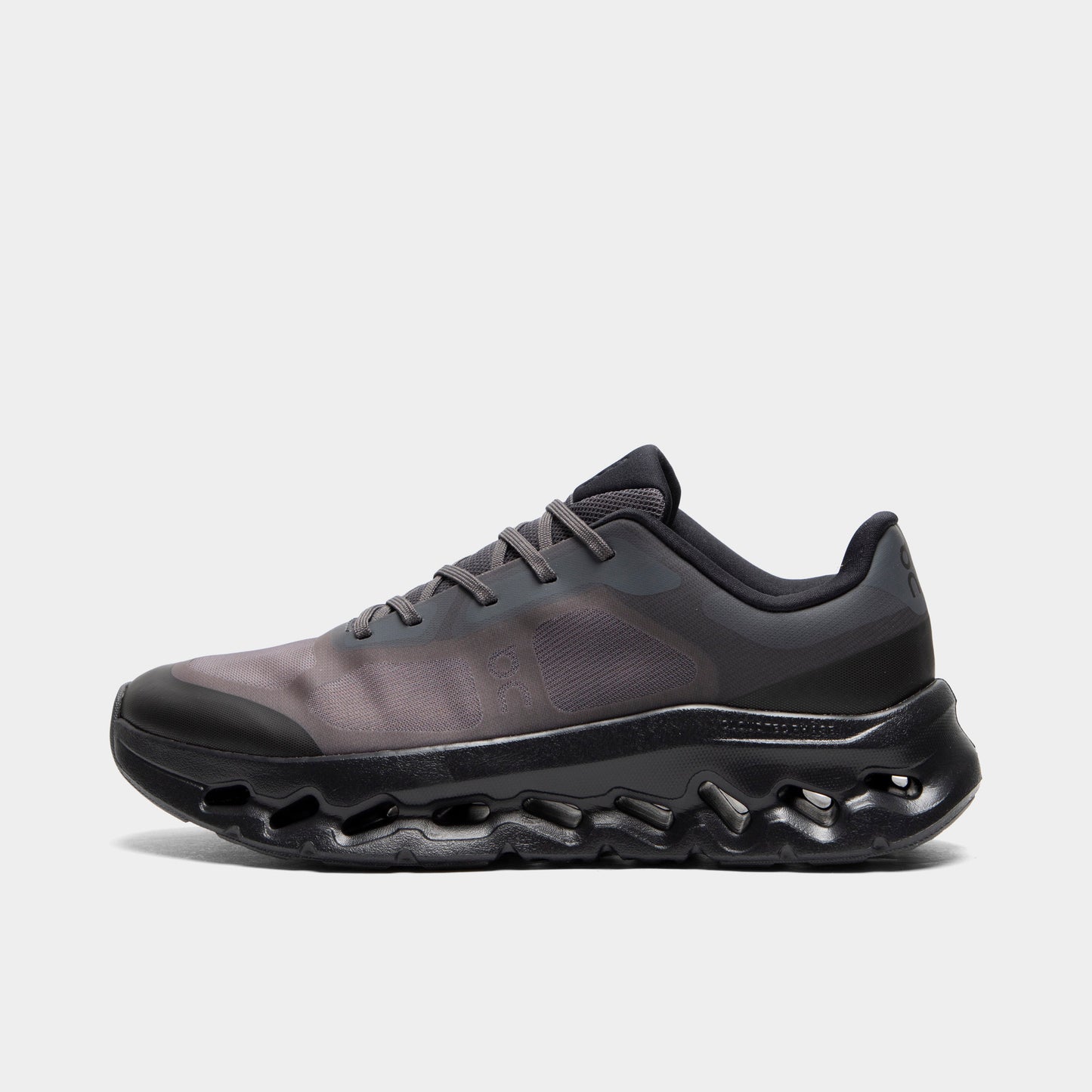 ON Running Cloud Tilt Remix Noir / Gris