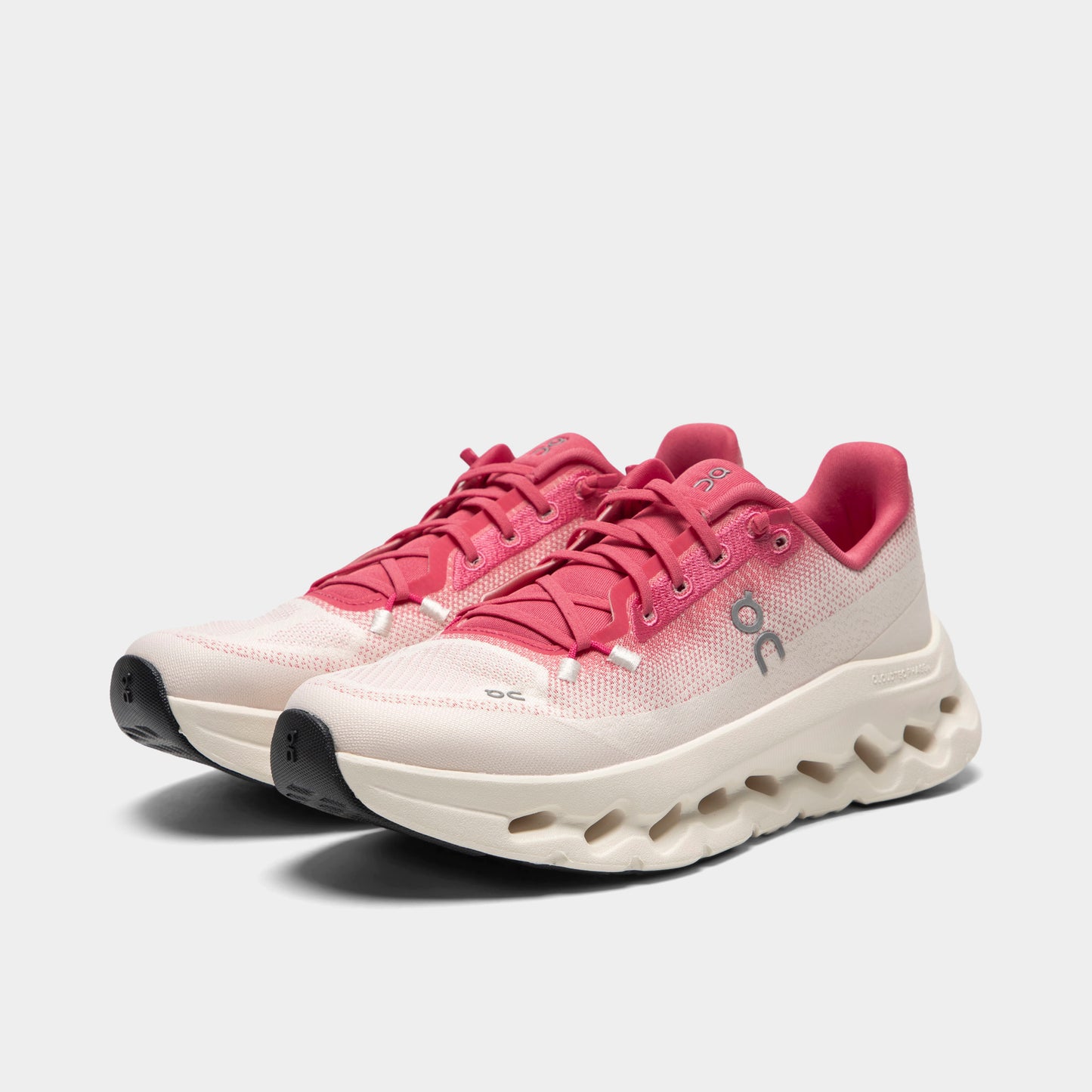 On Women's Cloudtilt Camella / Ivory