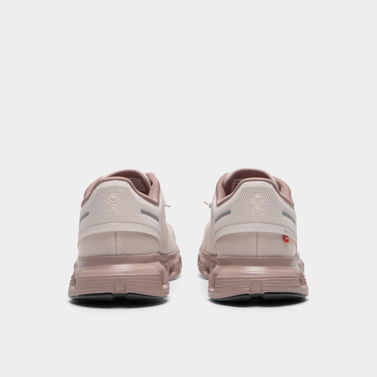 On Women's Cloud 6 Oyster / Biscuit