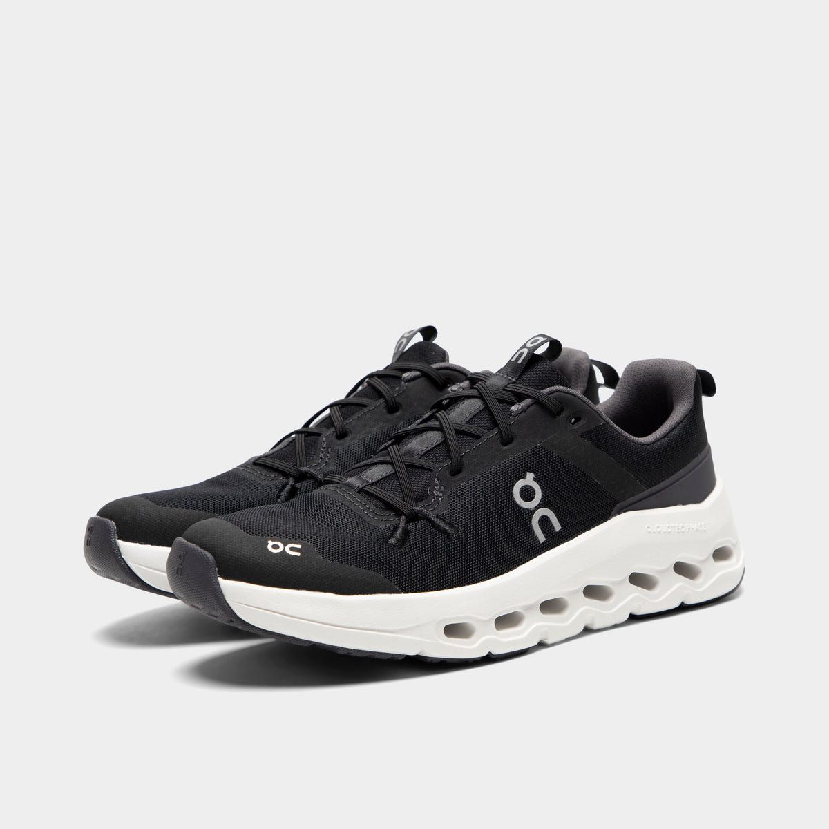 On Junior Cloudleap Noir / Blanc