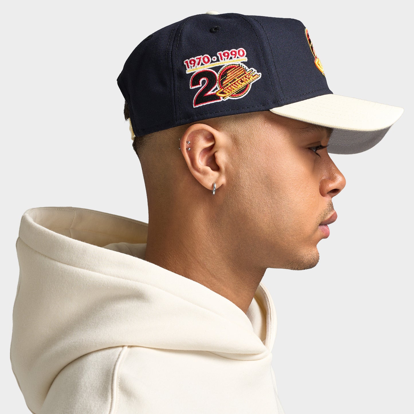 New Era Vancouver Canucks 9FORTY A-Frame Bleu Marine / Chrome