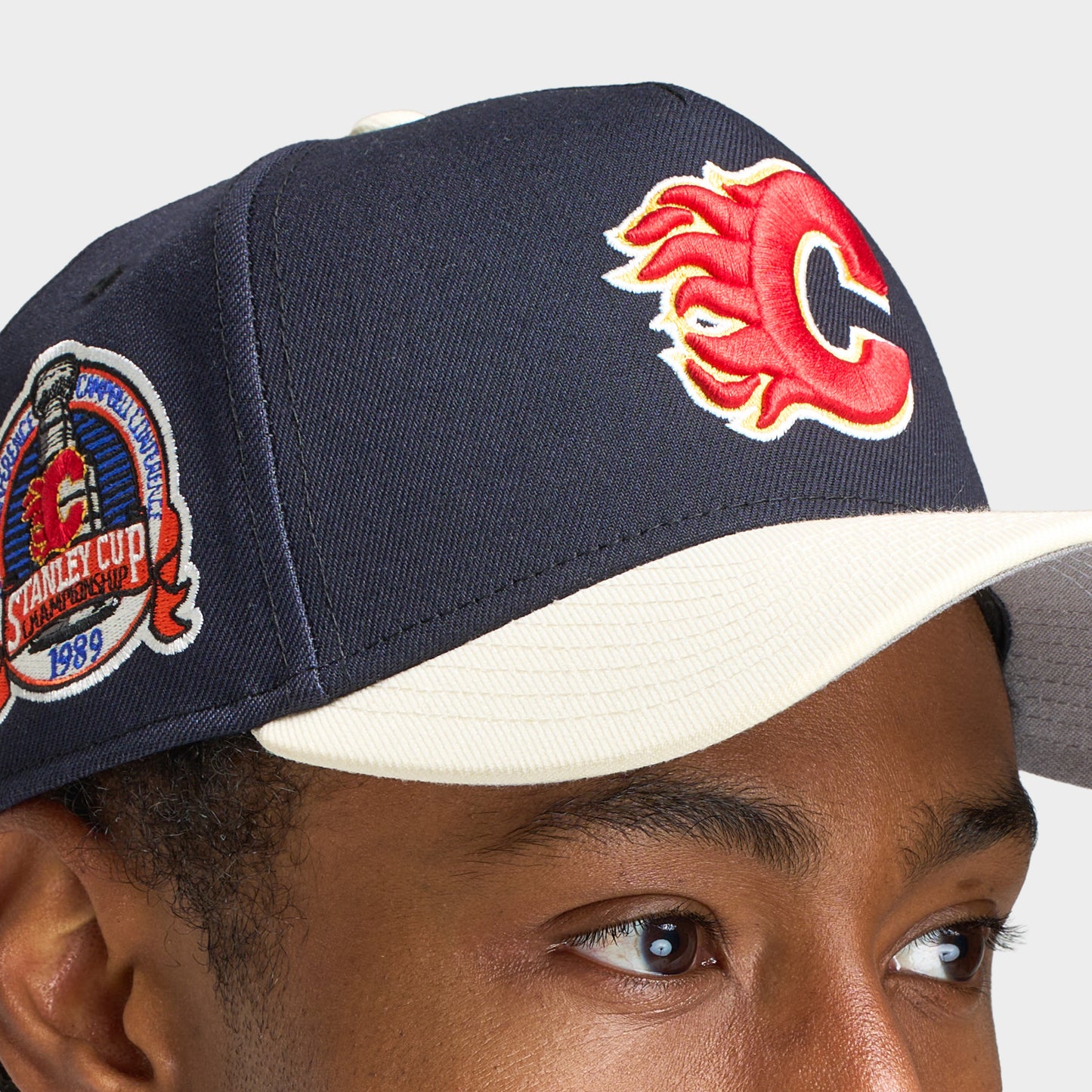 New Era Calgary Flames 9FORTY A-Frame Bleu Marine / Chrome