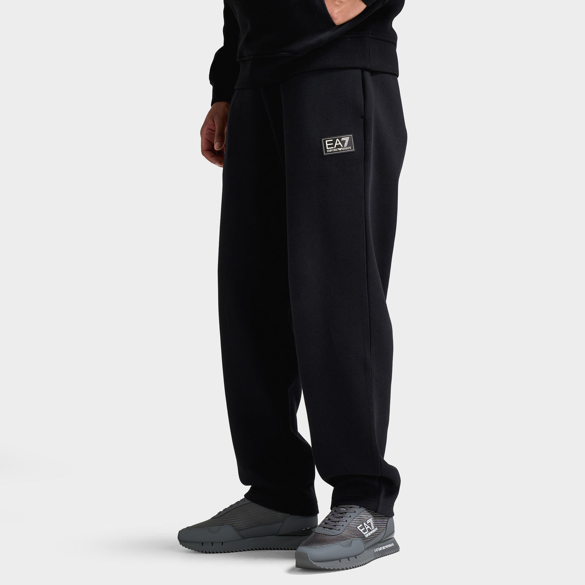 EA7 Train Refined Pants Open Hem / Black