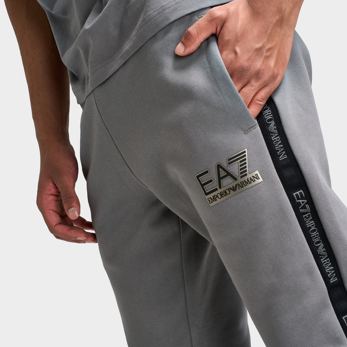 EA7 Joggers / Pewter