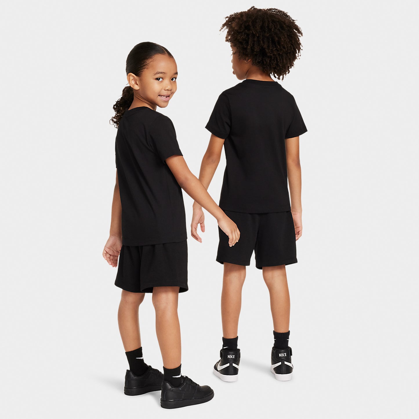 NIKE SPORTSWEAR JUNIORS' CLUB ENSEMBLE SHORT TRICOT / BLANC