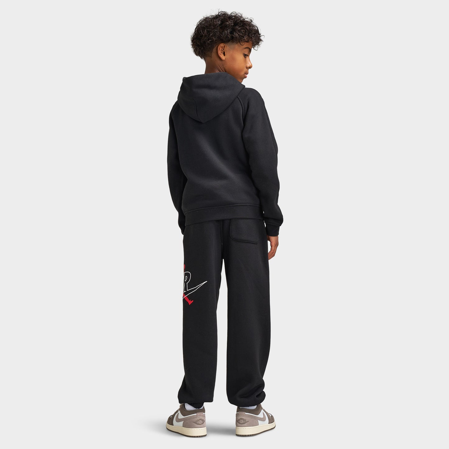 Jordan Junior Boys' Brooklyn Pullover Hoodie / Black