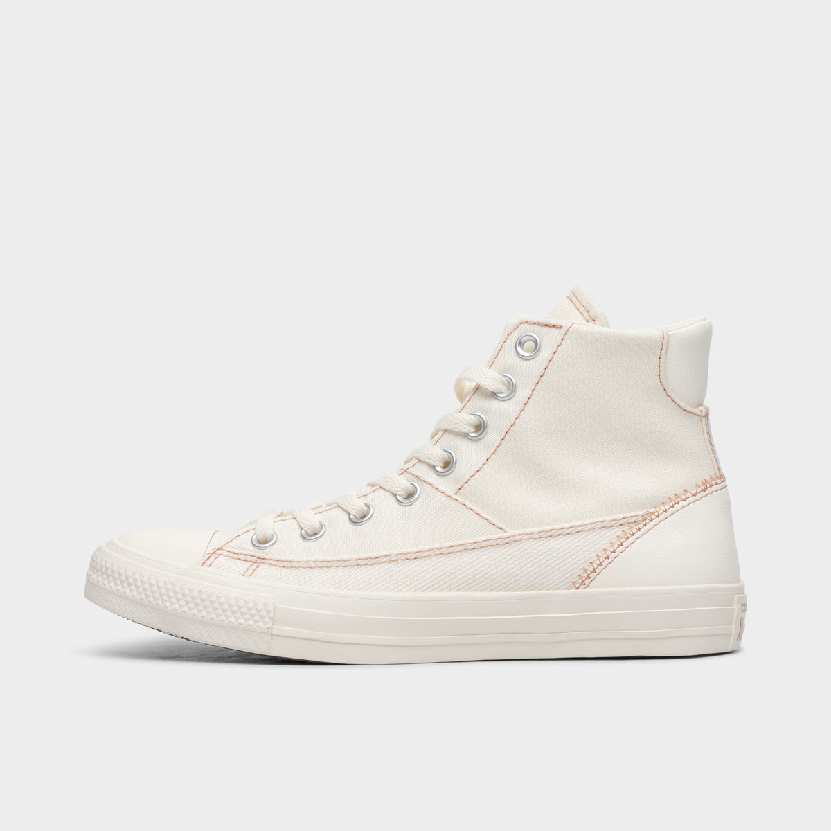 Tan chuck sales taylor