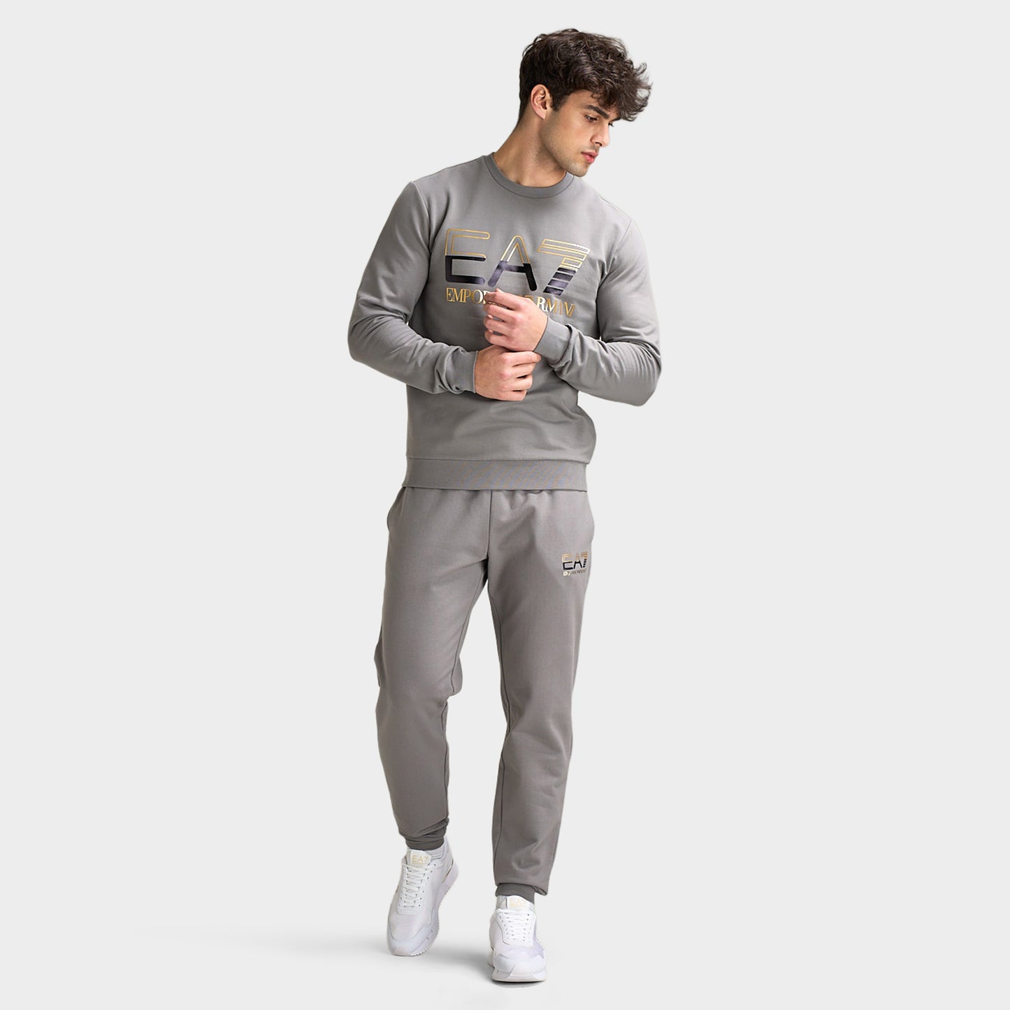 EA7 Gold Chest Logo Crew Jogging Set / Grey