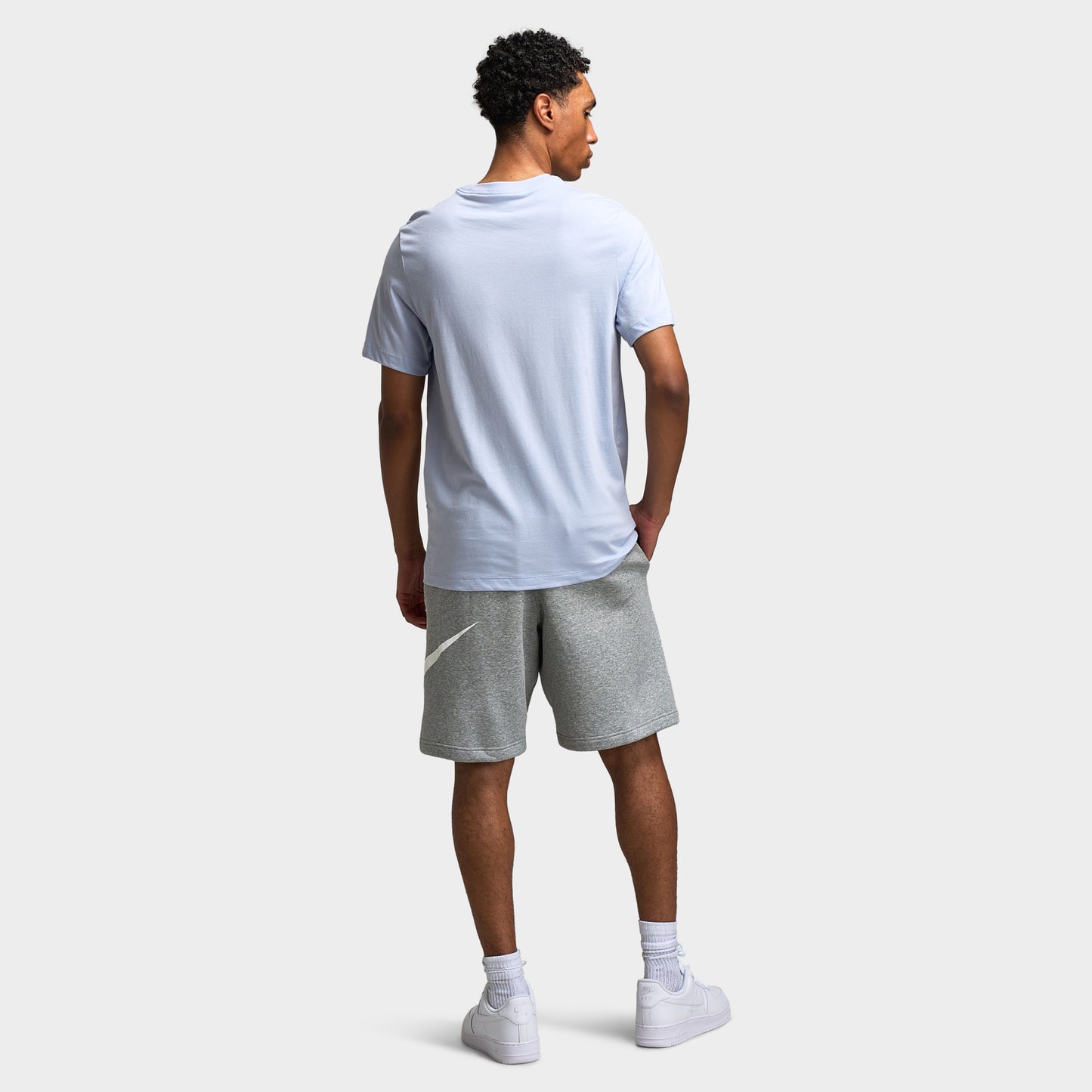Nike Sportswear Club T-Shirt Ghost / White