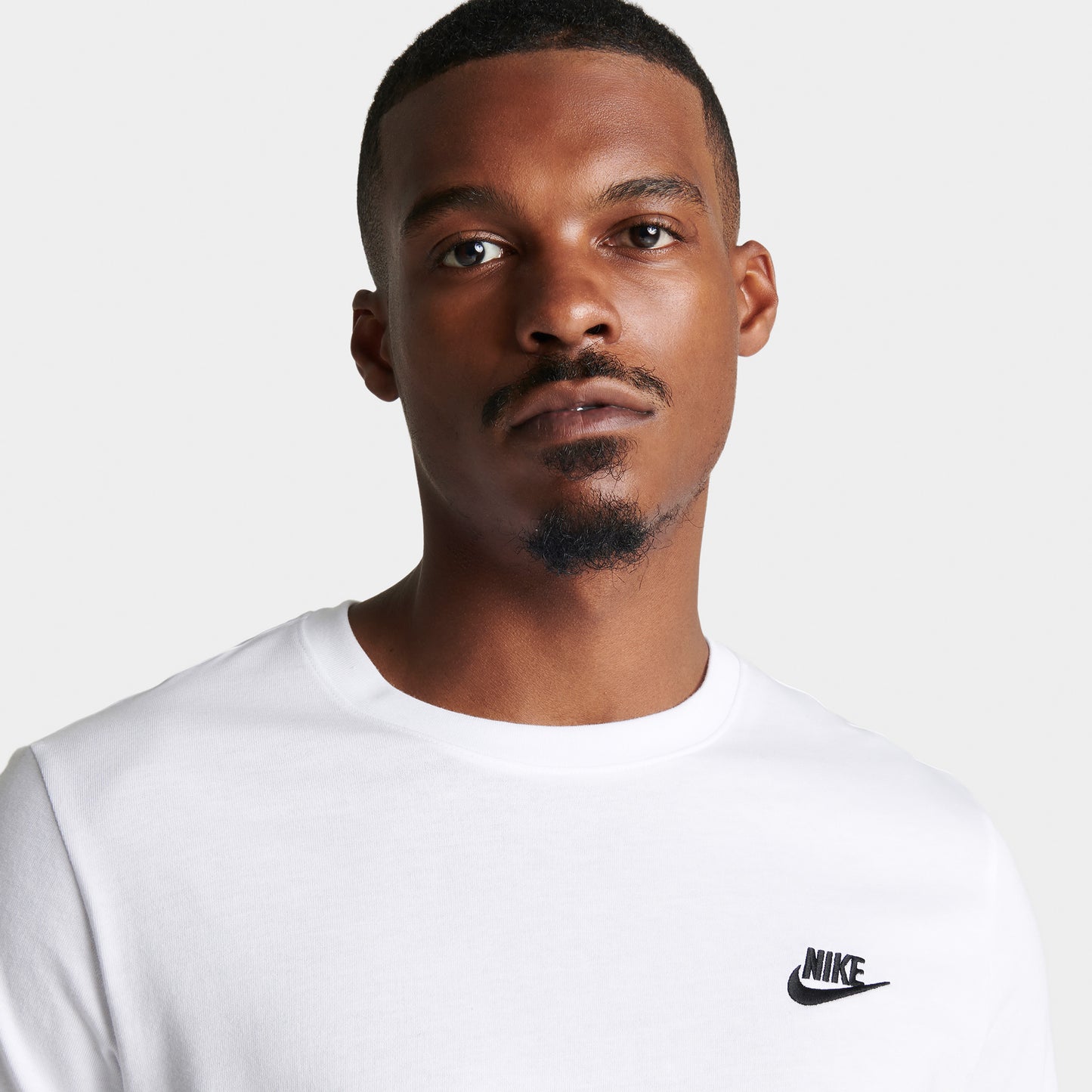 Nike Sportswear Club T-shirt White / Black