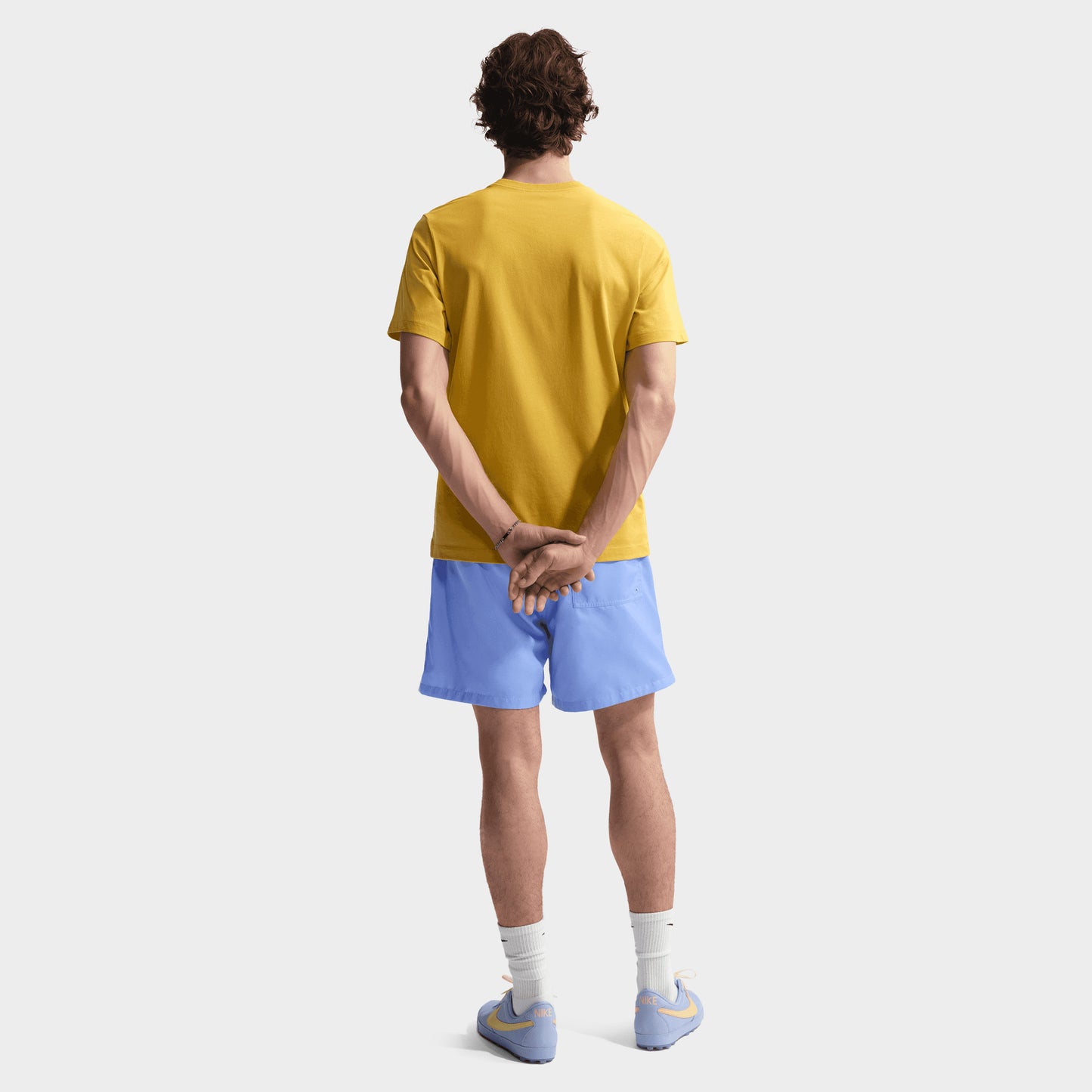 Nike Sportswear Club T-shirt / Jaune