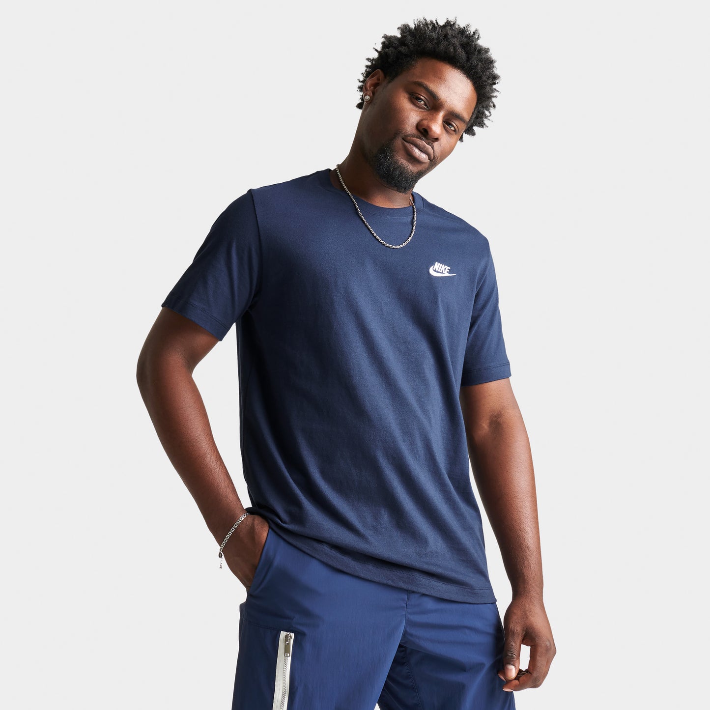 Nike Sportswear Club T-shirt Marine Minuit / Blanc