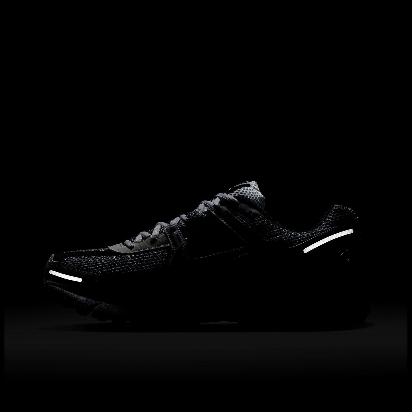 Nike Zoom Vomero 5 SE SP Dark Grey / Black - White