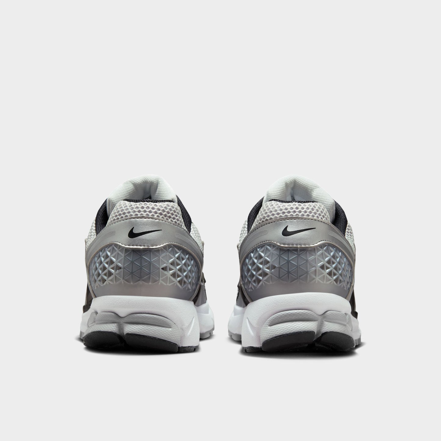 Nike Zoom Vomero 5 Métallique Argent / Noir - Pure Platinum
