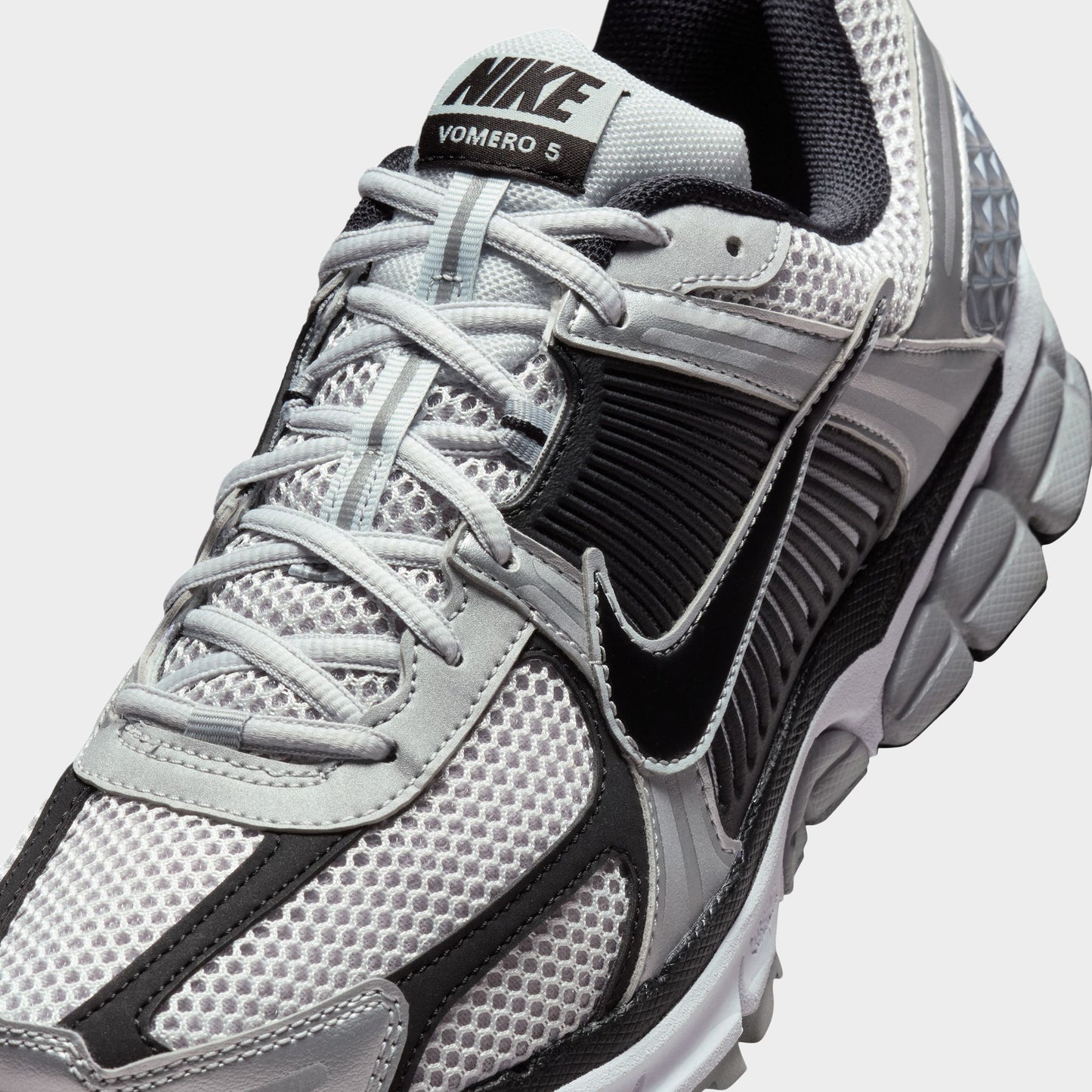 Nike Zoom Vomero 5 Métallique Argent / Noir - Pure Platinum