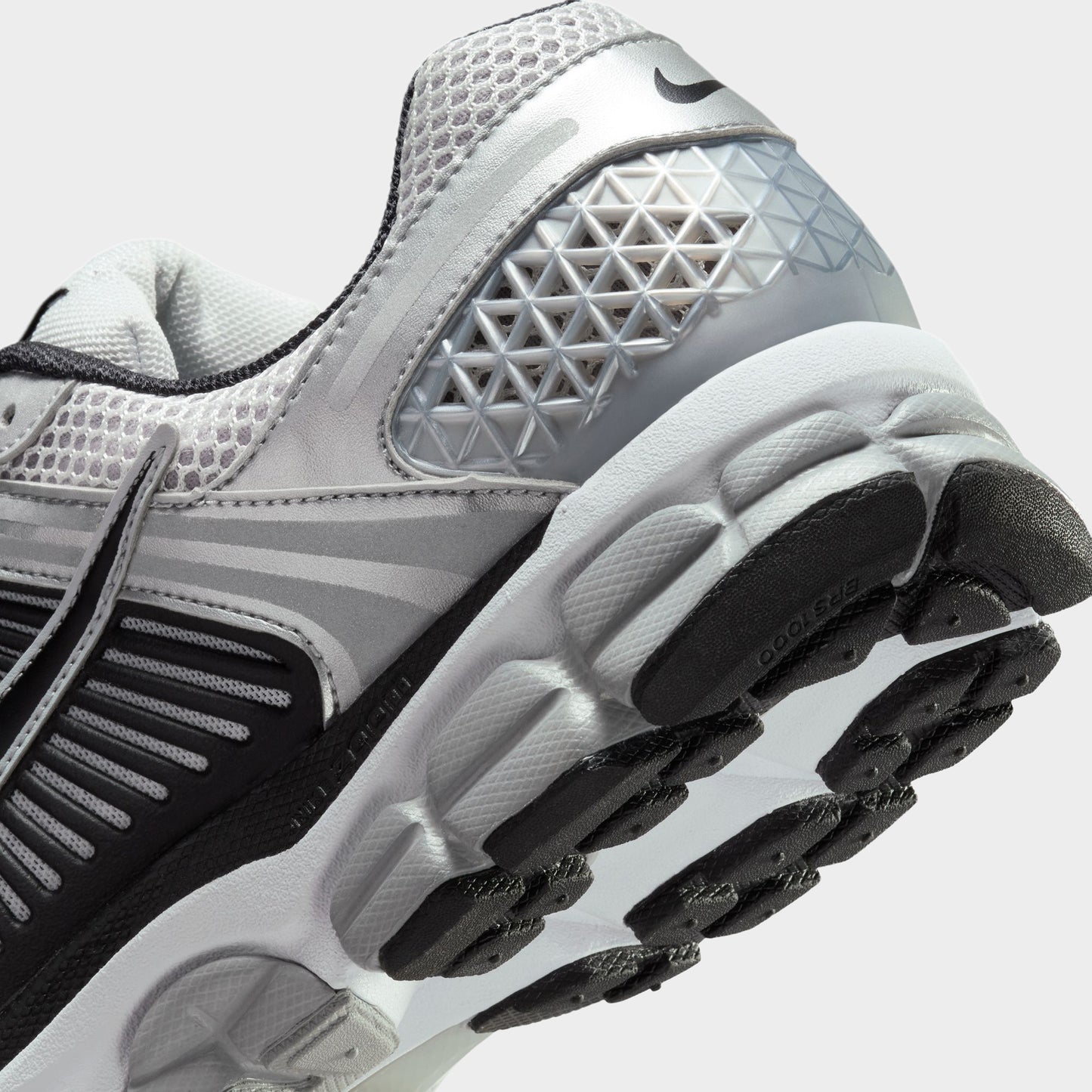 Nike Zoom Vomero 5 Métallique Argent / Noir - Pure Platinum