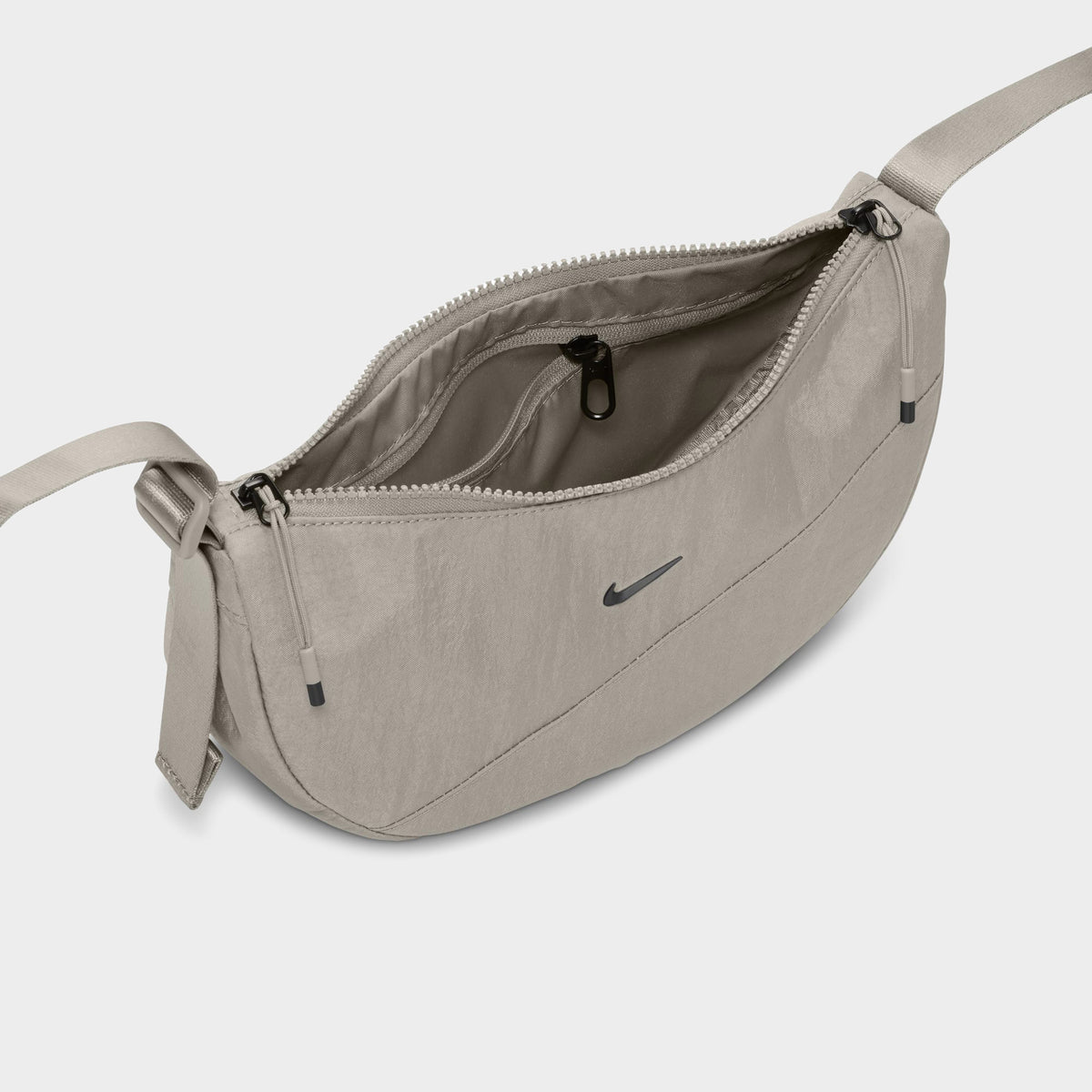 Nike Aura Croissant Sac à bandoulière Gris collégial / Argent mat