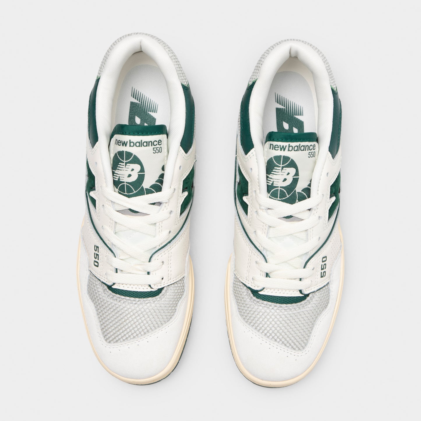 New Balance 550 Sea Salt / Marsh Green