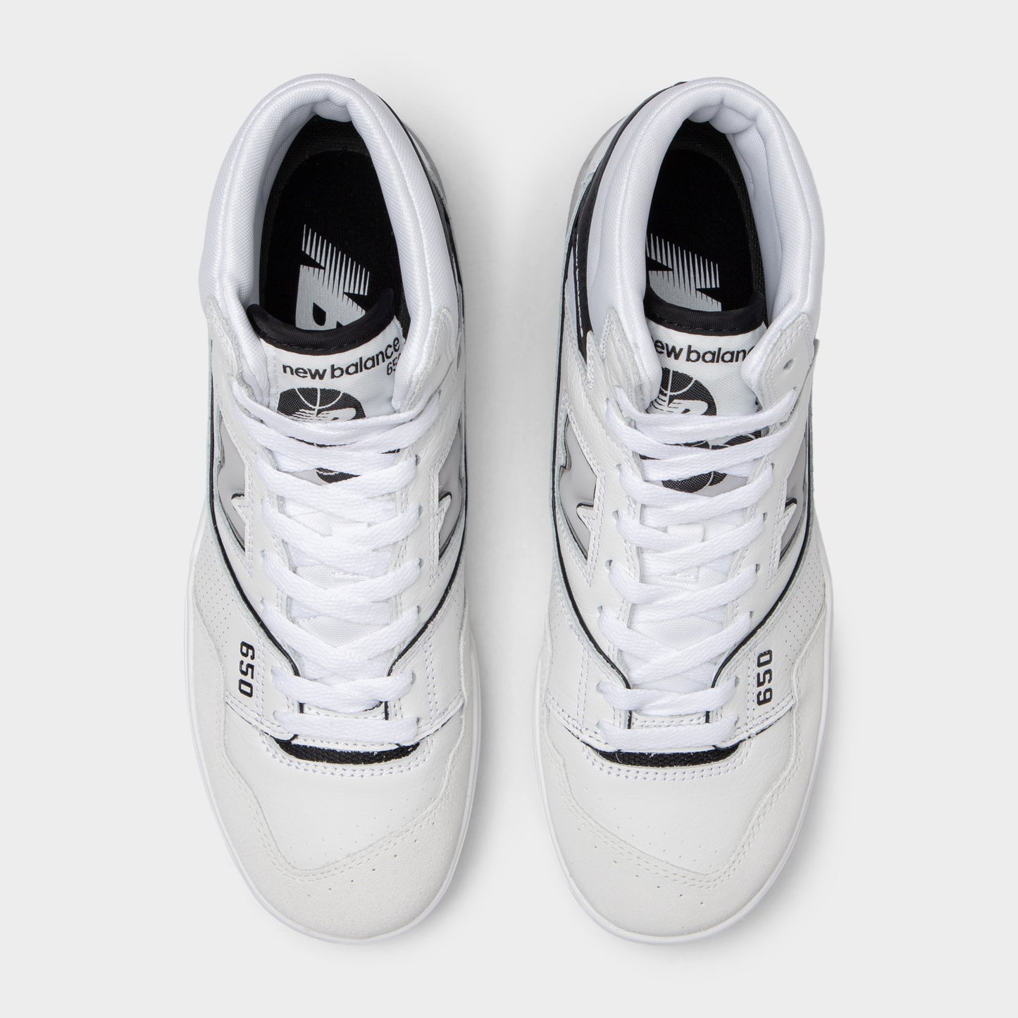 New Balance White / Black