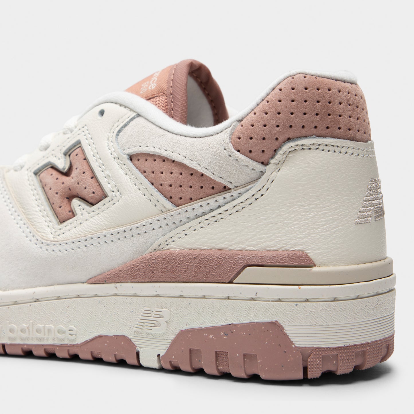 New Balance Women's 550 Sea Salt / Landslide