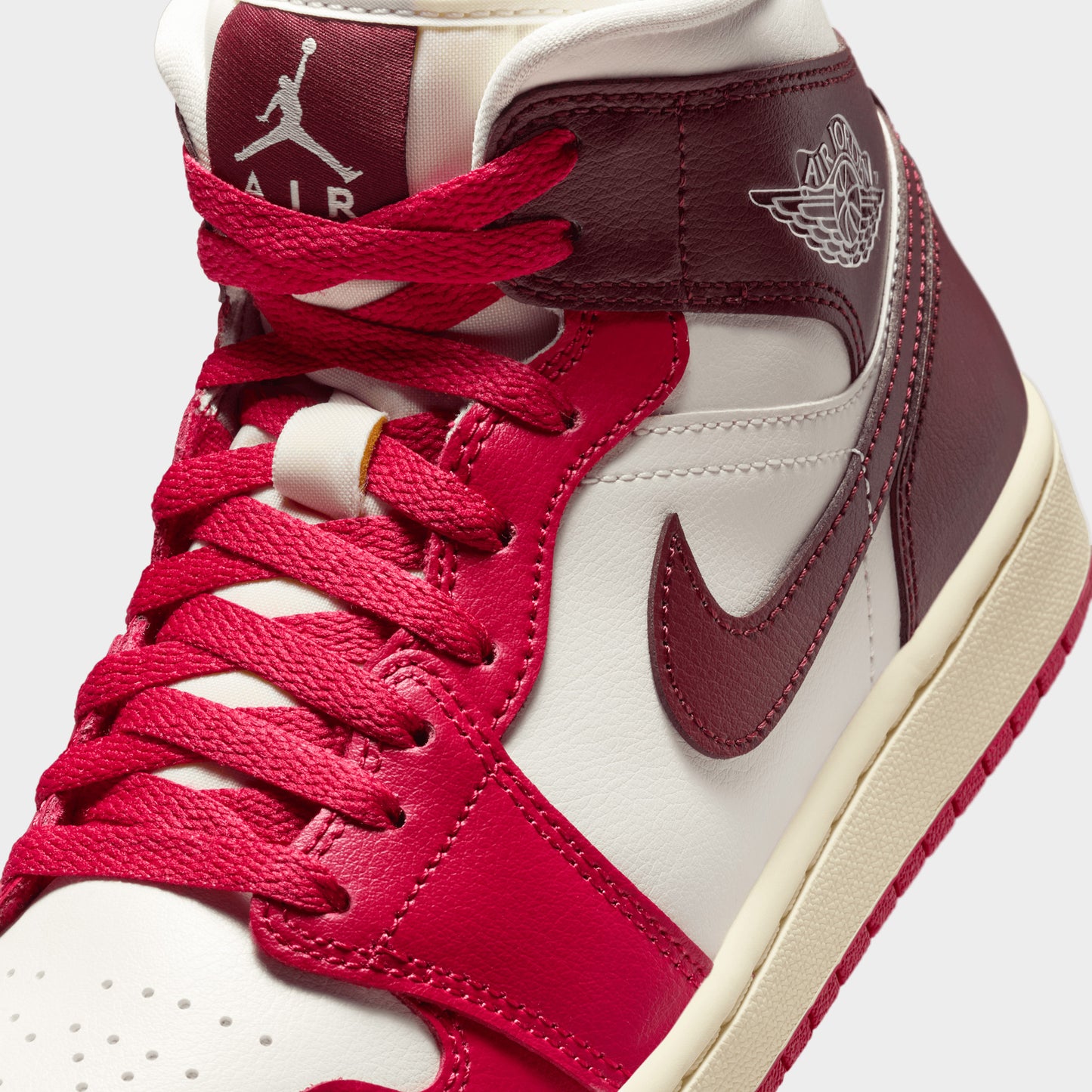Jordan 1 Mid pour femme, voile/rouge foncé - Mystic Hibiscus
