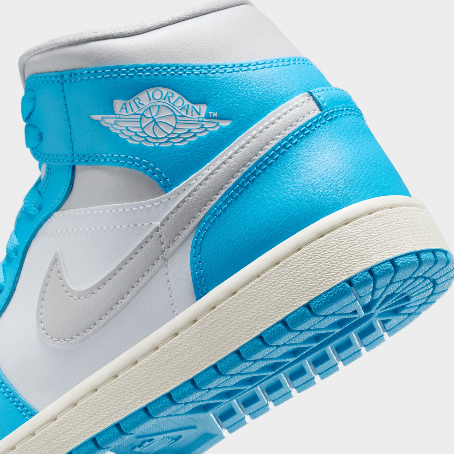 Jordan Women's 1 Mid Dark Powder Blue / Neutral Grey - White